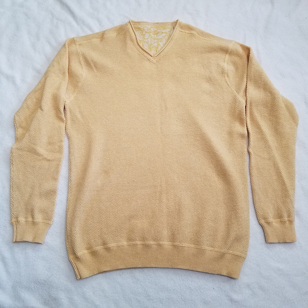 Tommy Bahama light waffle knit vneck HOST PICK!